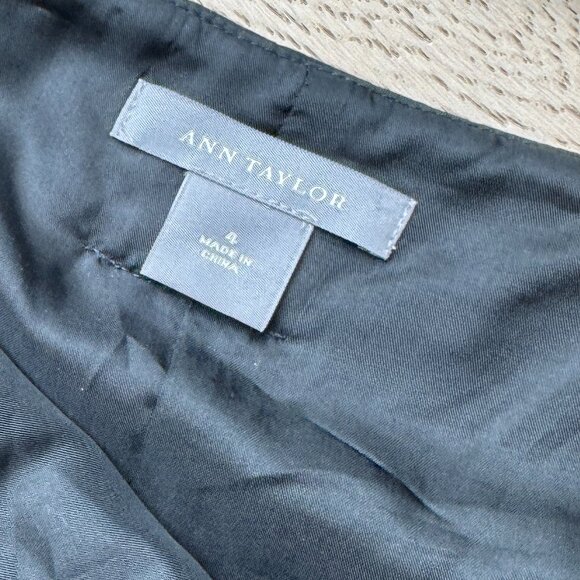 ANN TAYLOR Women’s Black Off-white Lace Peasant A Line Full Skirt sz 4 - Picture 11 of 13